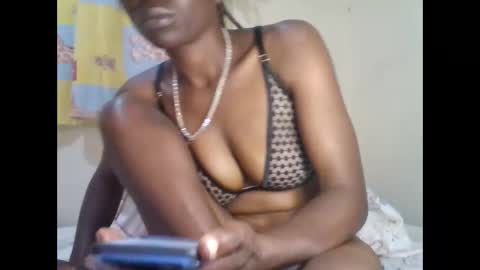 Snapshot of sty18 chatting on 01.06.25 sty18 online show from 01.06.25