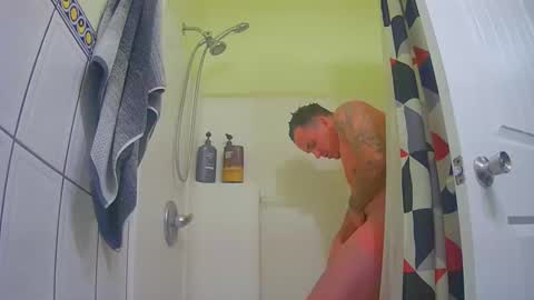 Snapshot of styles1003 chatting on 12.14.25 styles1003 online show from 12.14.25