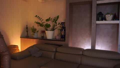 Mure online show from 04.11.26