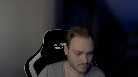 Snapshot of sub_austr chatting on 10.04.25 sub_austr online show from 10.04.25