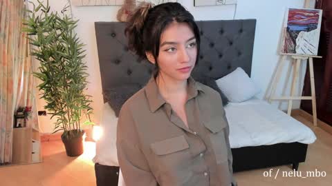 Snapshot of sublimetouch chatting on 01.12.25 Zoe online show from 01.12.25