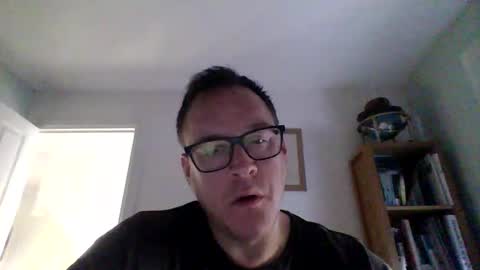 Snapshot of submissivepig4u chatting on 04.23.26 The PIG online show from 04.23.26
