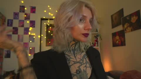 succubus_66 online show from 02.02.25