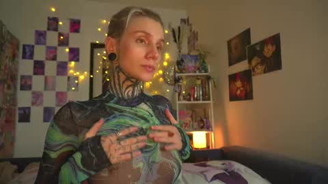 succubus_66 online show from 03.01.25