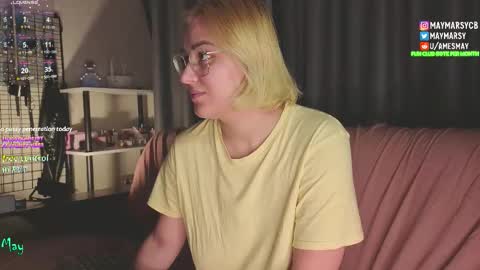 Snapshot of succubus_room chatting on 12.03.25 May online show from 12.03.25