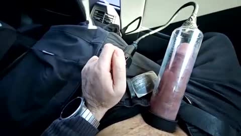 sucherealetreffen online show from 02.18.25