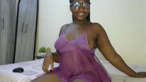 Snapshot of sucker_queen chatting on 01.13.26 Beverly online show from 01.13.26