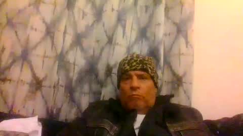 Snapshot of suckitu812 chatting on 03.09.25 SUCKITU812 online show from 03.09.25