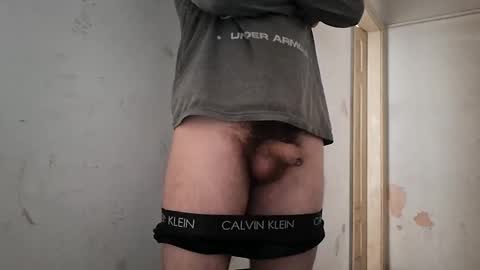 Snapshot of sueliton41 chatting on 02.27.26 sueliton41 online show from 02.27.26