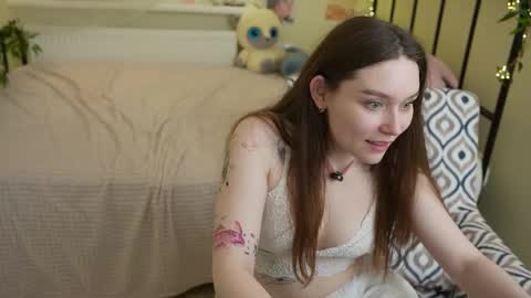 Snapshot of sugar_peasy chatting on 01.12.25 Rikki online show from 01.12.25