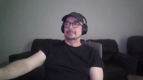 Snapshot of sugarbear66 chatting on 12.28.24 Teddybear Richard online show from 12.28.24