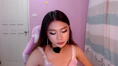 Snapshot of sugarcandiesx chatting on 12.17.24 Ellen online show from 12.17.24