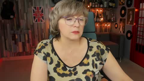 Vivien online show from 01.26.25