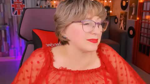 Vivien online show from 11.12.25