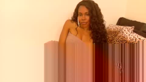 Kim Lee online show from 11.06.25