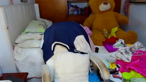 Snapshot of suggarbaby1 chatting on 12.25.24 Cami Back in 2 hours online show from 12.25.24