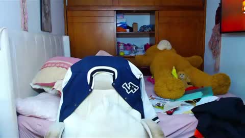 Snapshot of suggarbaby1 chatting on 02.20.25 Cami Back in 2 hours online show from 02.20.25