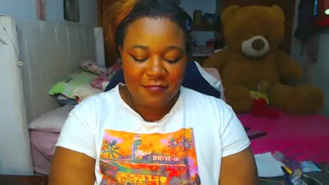 Snapshot of suggarbaby1 chatting on 03.02.25 Cami Back in 2 hours online show from 03.02.25