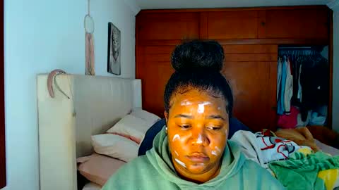 Snapshot of suggarbaby1 chatting on 10.12.25 Cami Back in 2 hours online show from 10.12.25