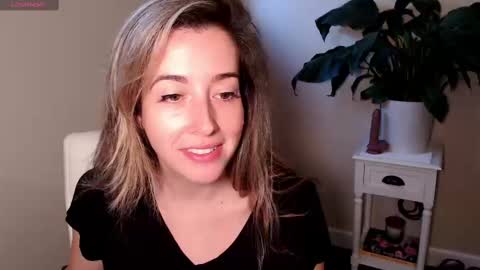 Mia online show from 09.26.25