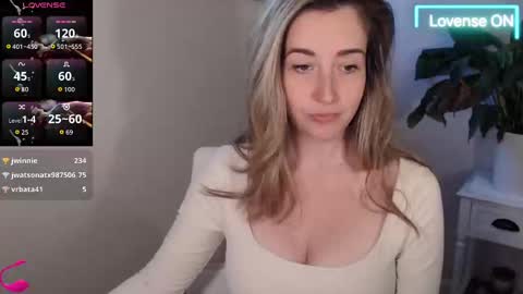 Mia online show from 10.01.25