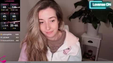 Mia online show from 10.13.25