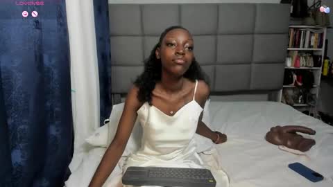 suhaila_suu online show from 11.28.25