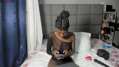 Snapshot of suhaila_suu chatting on 02.26.26 suhaila_suu online show from 02.26.26