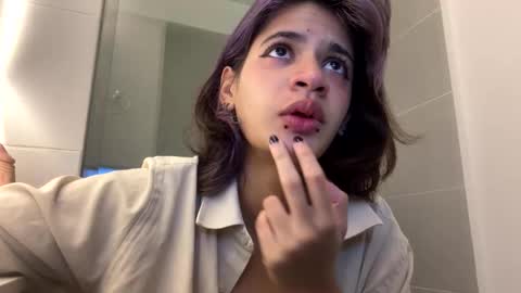 Snapshot of sukulaurens chatting on 10.05.25 Suku Ren online show from 10.05.25