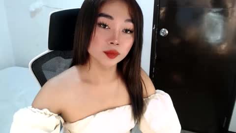 Snapshot of sultry_cyramore chatting on 11.12.25 sultry cyramore online show from 11.12.25