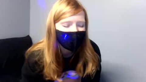 Snapshot of summer_blake97 chatting on 12.14.25 Summer online show from 12.14.25