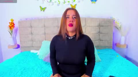 Snapshot of summer_girls01 chatting on 02.10.26 summer_girls01 online show from 02.10.26