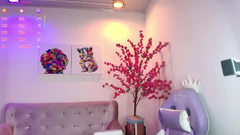 Snapshot of summer_miller chatting on 11.22.25 summer_miller online show from 11.22.25