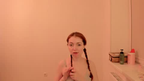 Summer Preston online show from 04.12.26