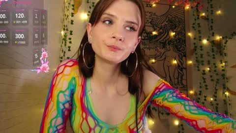 Snapshot of summerhazee chatting on 12.10.24 summerhazee online show from 12.10.24