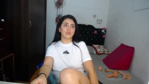 summer online show from 12.19.25