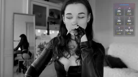 Miss Nelly online show from 02.19.25