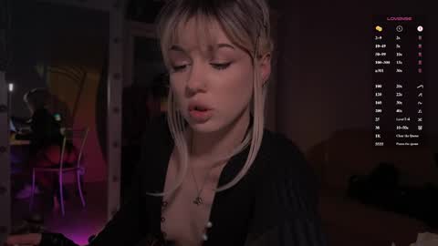 Miss Nelly online show from 05.14.26