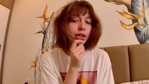 Snapshot of sun_place chatting on 01.27.25 luna online show from 01.27.25