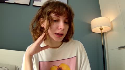 Snapshot of sun_place chatting on 02.04.25 luna online show from 02.04.25