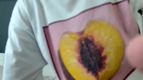 Snapshot of sun_place chatting on 02.04.25 luna online show from 02.04.25