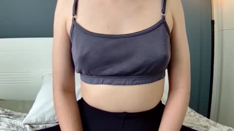 Snapshot of sun_place chatting on 02.08.25 luna online show from 02.08.25