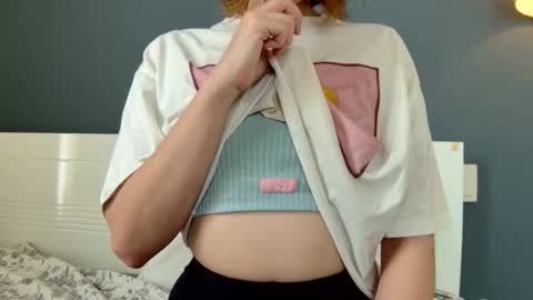 Snapshot of sun_place chatting on 02.11.25 luna online show from 02.11.25