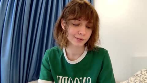 Snapshot of sun_place chatting on 02.25.25 luna online show from 02.25.25