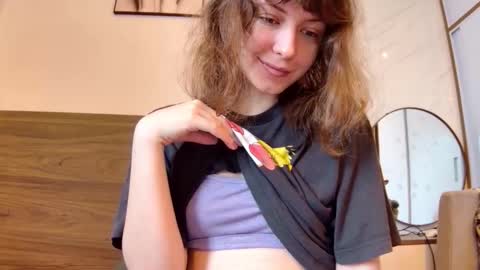 Snapshot of sun_place chatting on 10.26.25 luna online show from 10.26.25