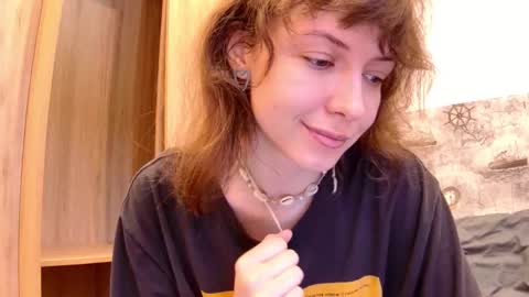 Snapshot of sun_place chatting on 11.13.25 luna online show from 11.13.25