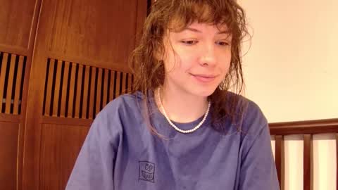 Snapshot of sun_place chatting on 11.26.25 luna online show from 11.26.25