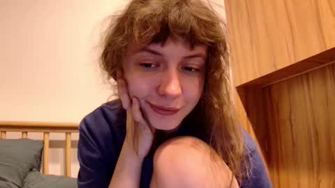 Snapshot of sun_place chatting on 11.30.25 luna online show from 11.30.25