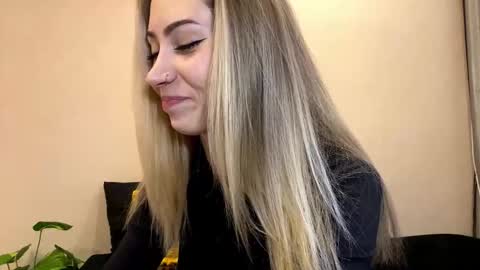 Lexi online show from 12.14.25