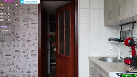 Tina. Im topless model  online show from 02.04.25